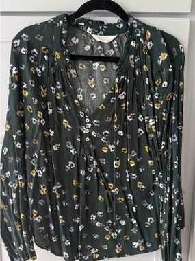 Market & Spruce Green Floral Ruffle Neck Blouse